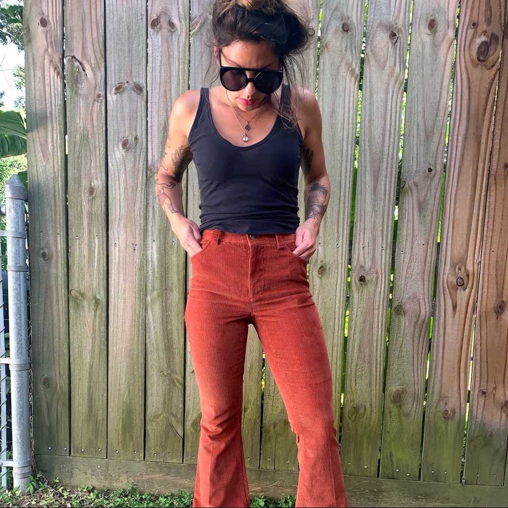 Alice+Olivia women’s Corduroy Rust Bell Bottoms